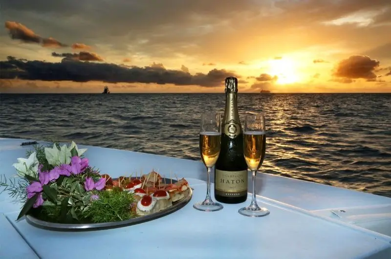 champagne sunset cruise